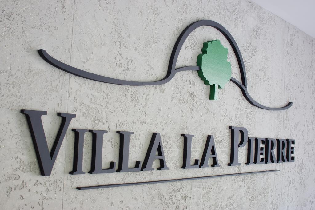 שצ'גום Villa La Pierre מראה חיצוני תמונה