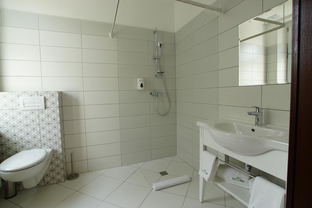 שצ'גום Villa La Pierre מראה חיצוני תמונה