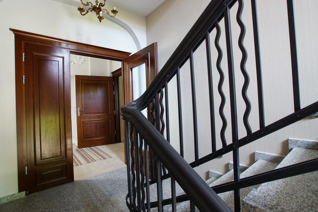 שצ'גום Villa La Pierre מראה חיצוני תמונה