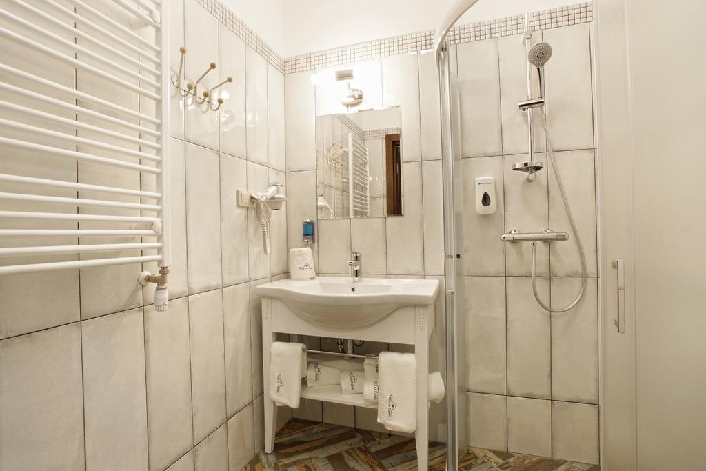 שצ'גום Villa La Pierre מראה חיצוני תמונה