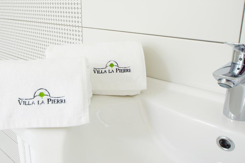 שצ'גום Villa La Pierre מראה חיצוני תמונה