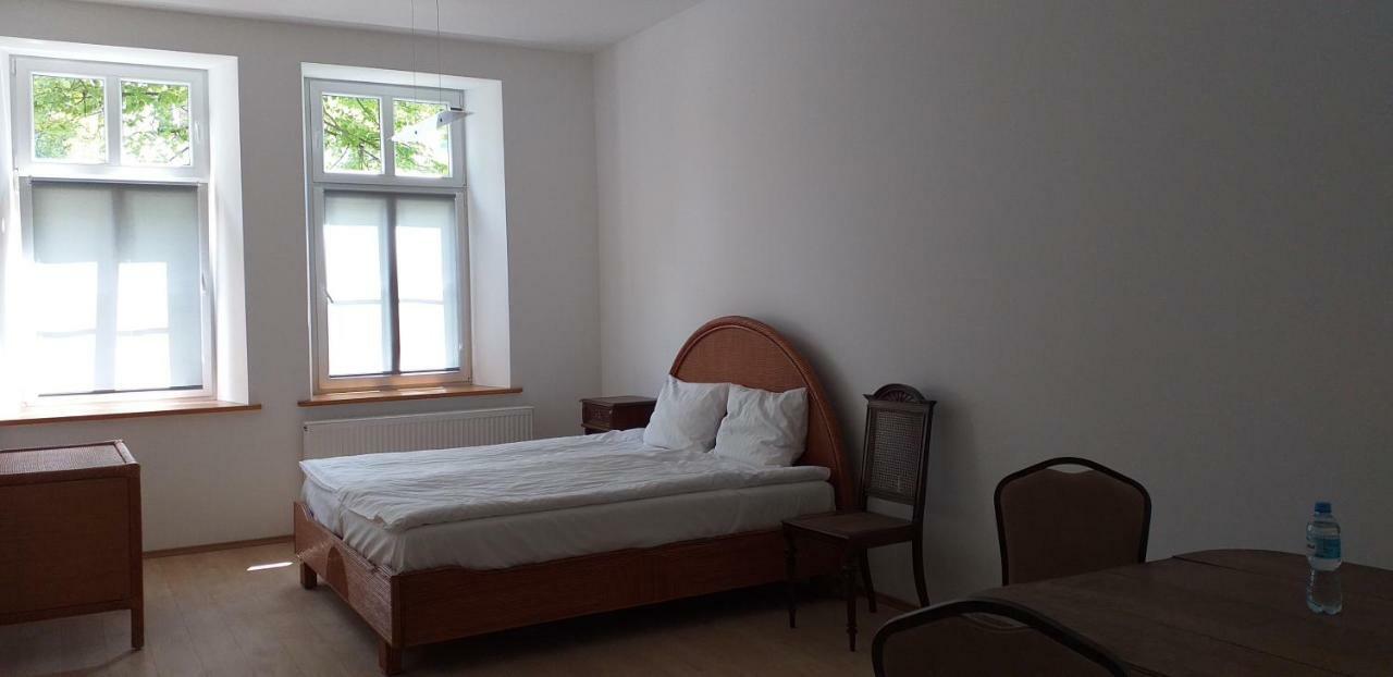 שצ'גום Villa La Pierre מראה חיצוני תמונה